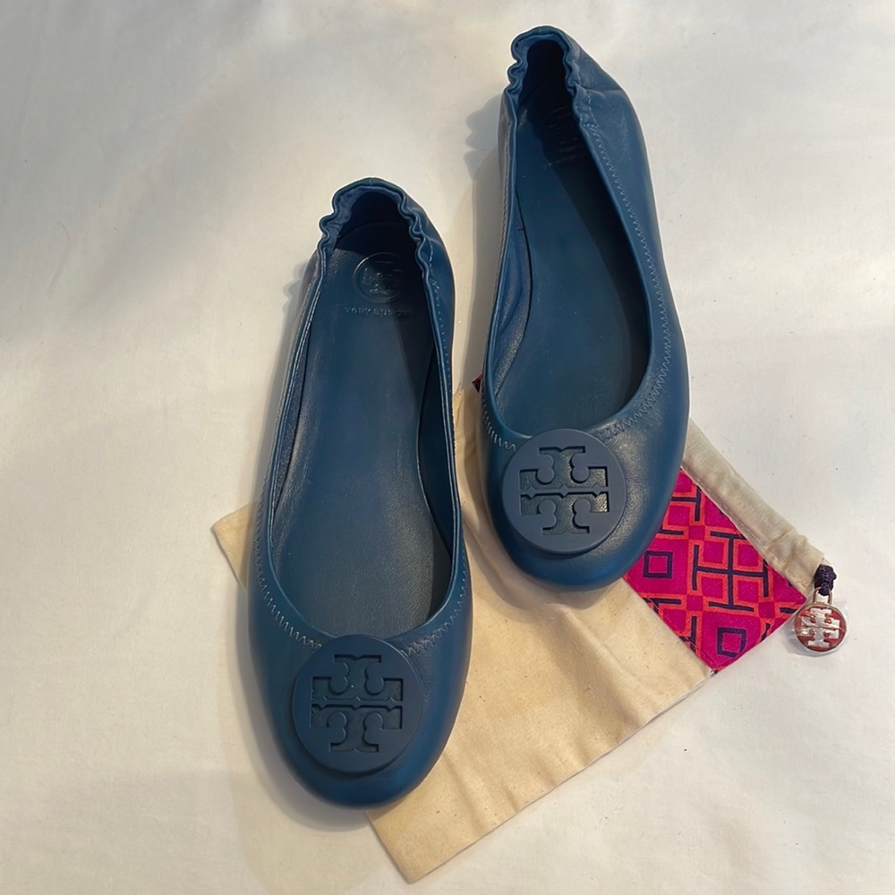 EUC Tory Burch Minnie packable flat in Blueberry 🫐